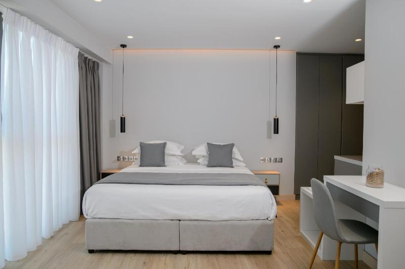 Studio Apartment image 3