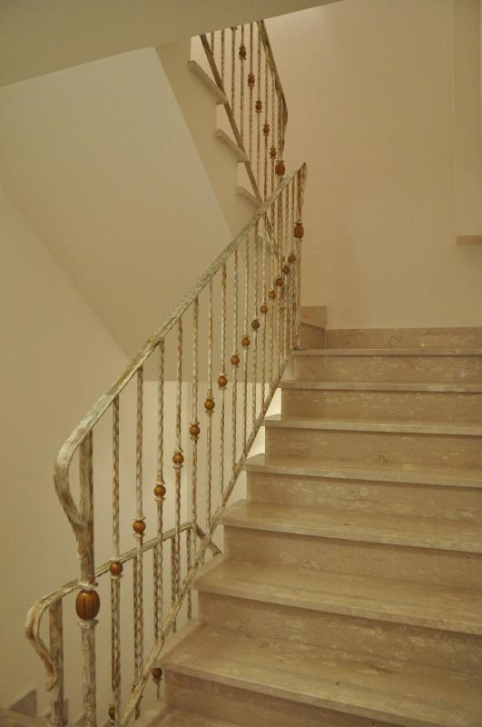 One-Bedroom Apartment image 1