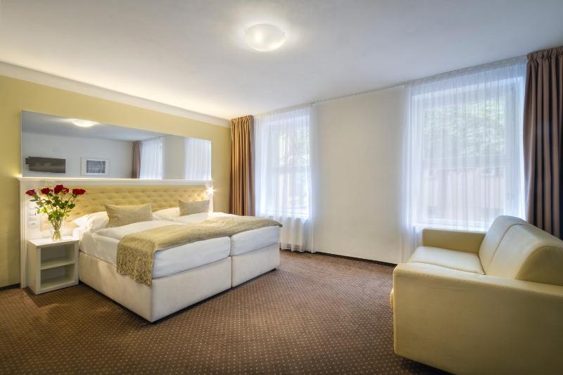Hotel Taurus - image 11