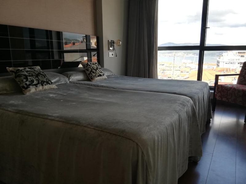 Double or Twin Room with Sea View image 4