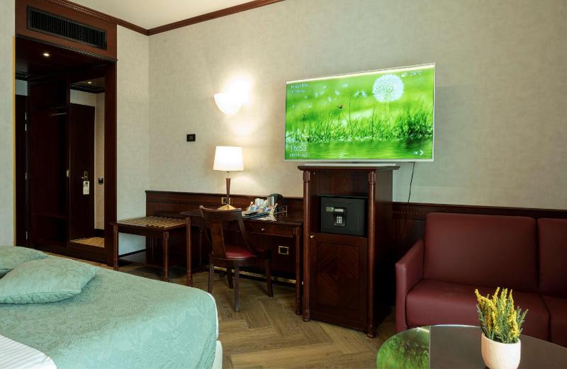 Junior Suite image 4