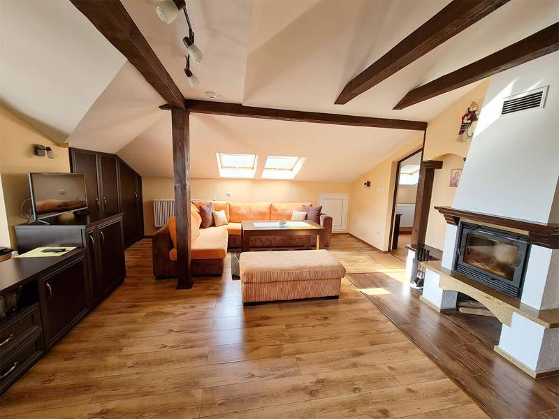 Deluxe Two-Bedroom Suite image 1