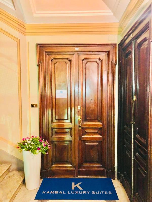 KAMBAL LUXURY SUITES - image 10