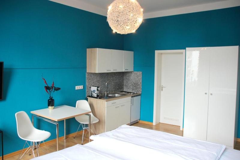 Apartment image 3