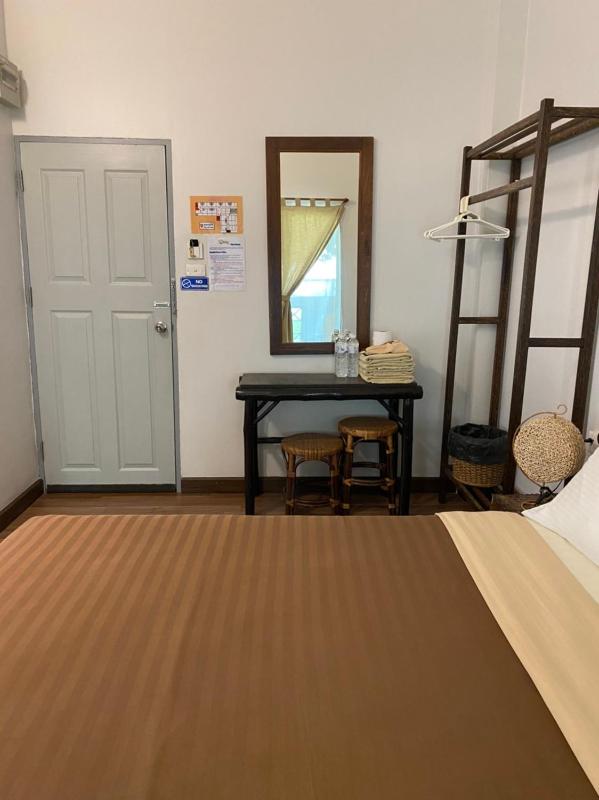 Quadruple Room with Terrace image 3