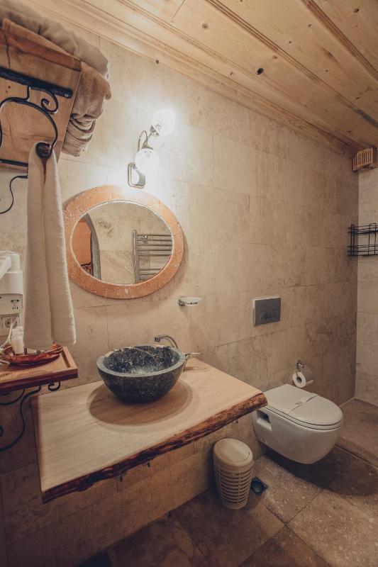 Standard Double Room image 2