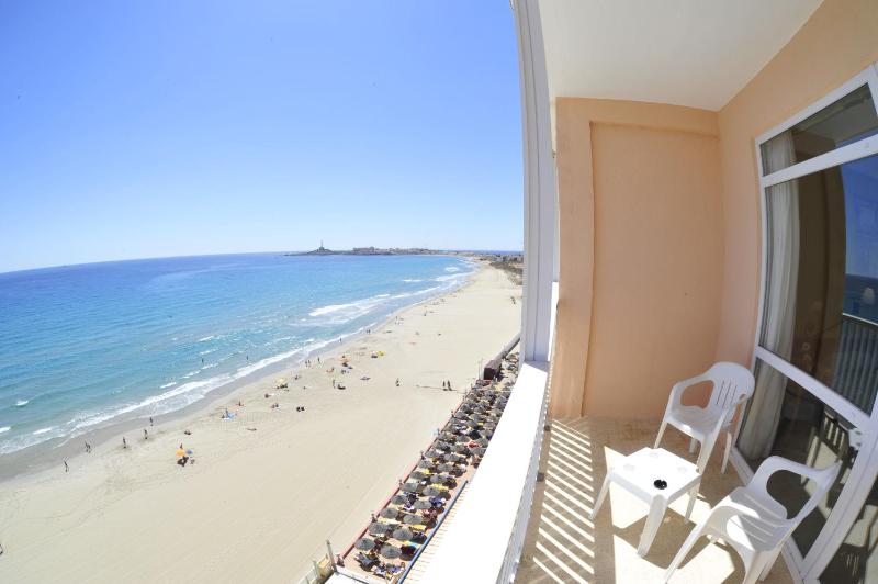 Superior Double or Twin Room with Sea View and Thermal Baths Access image 2