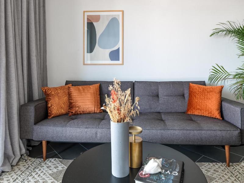 LIV URBAN Suites - image 14