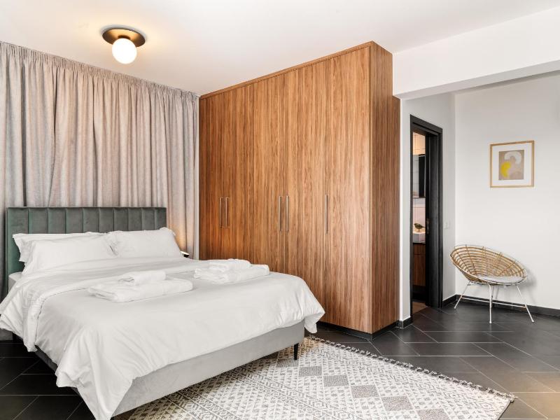 LIV URBAN Suites - image 11
