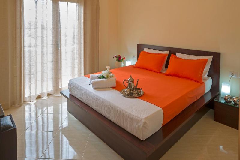 One-Bedroom Apartment image 1