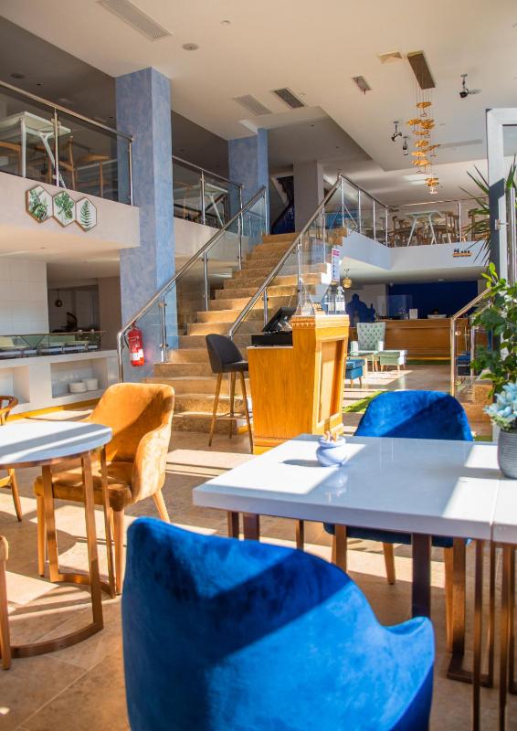 VANCII Hotel - image 7