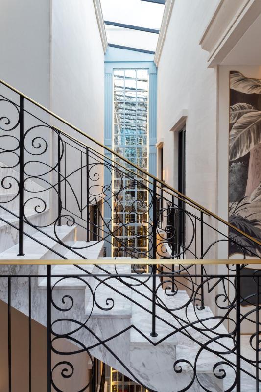 The Alest Hotel - image 7