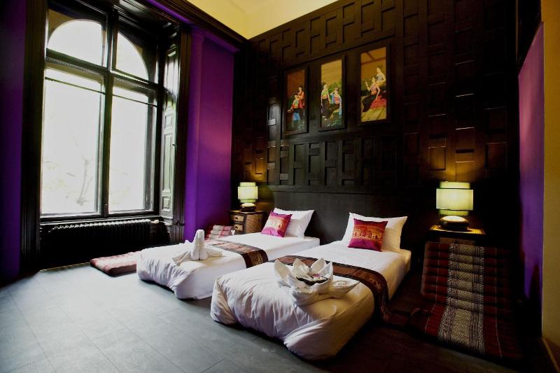 Superior Double or Twin Room with City View image 4