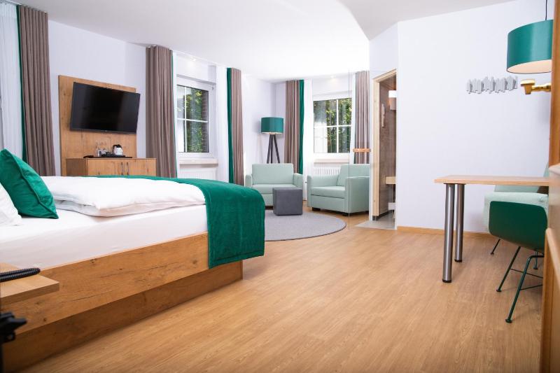 Suite with Sauna image 4