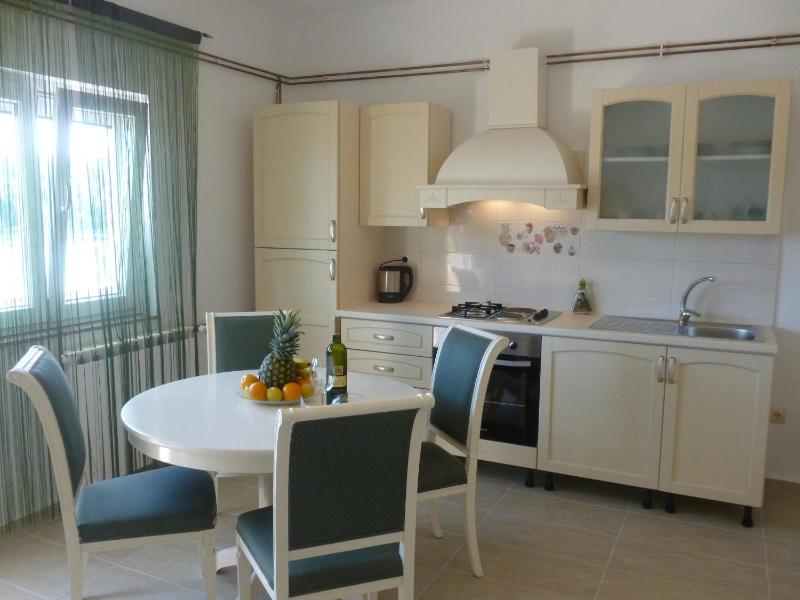 Two-Bedroom Apartment with Balcony and Sea View image 3