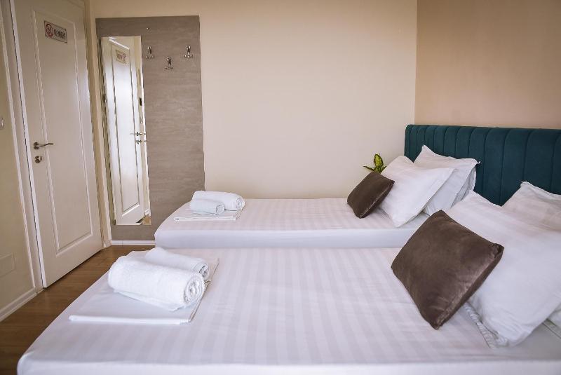 Double or Twin Room with Balcony image 1