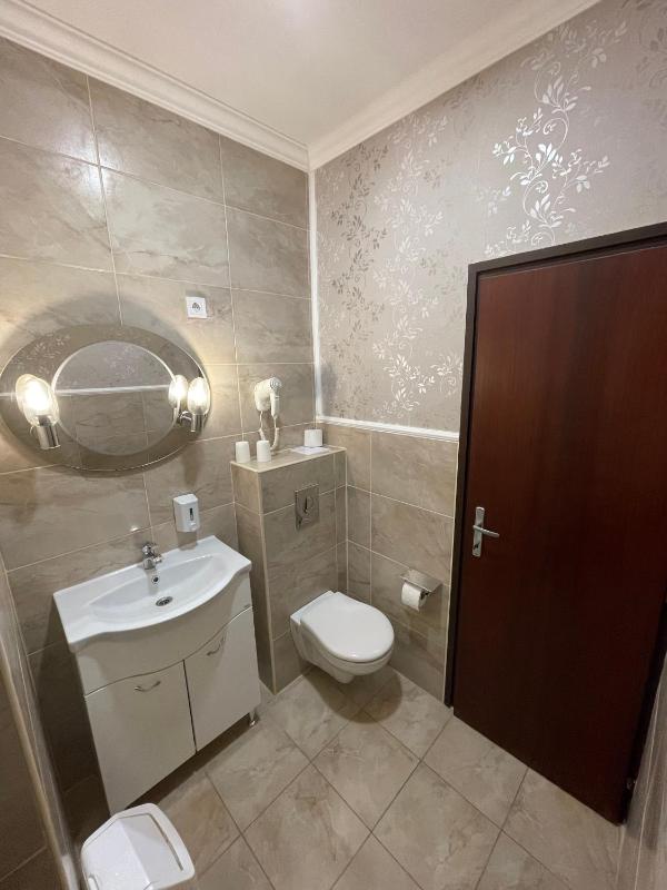 Standard Double or Twin Room with Balcony image 3