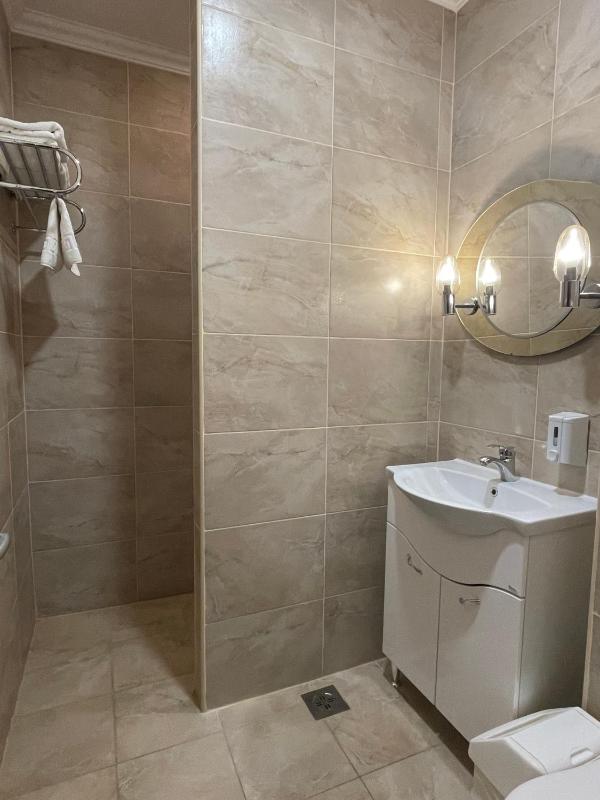 Standard Double or Twin Room with Balcony image 4