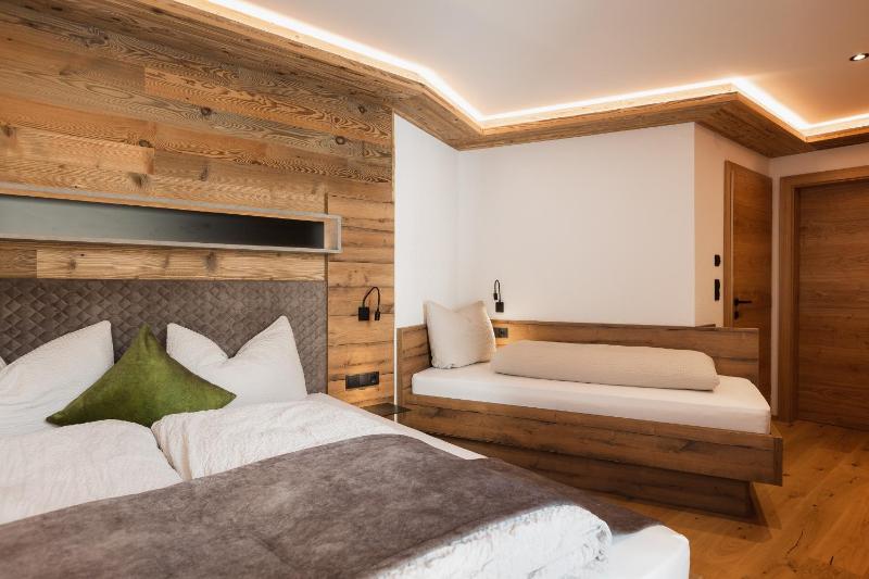 Junior Suite image 3