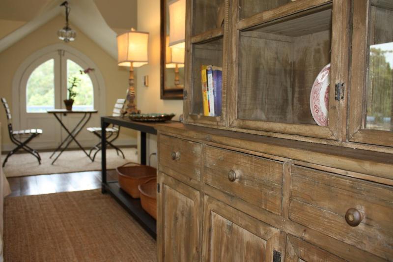 Two-Bedroom Penthouse Apartment image 3