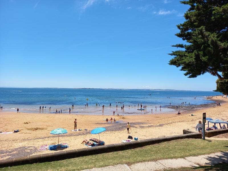 Apartments in Phillip Island Towers - Block C - image 20