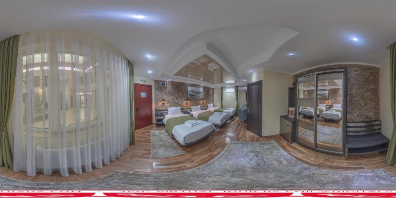Triple Room image 2