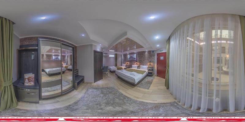 Standard Family Room image 2