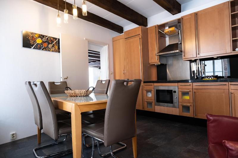 Apartment - Split Level image 3