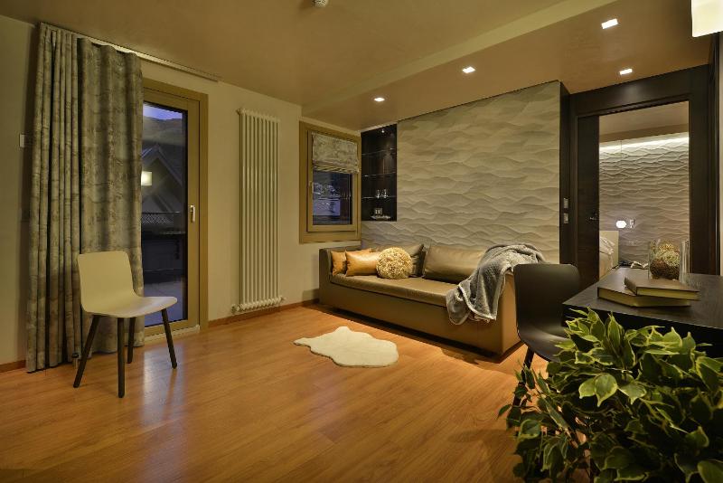 Suite with Terrace image 3