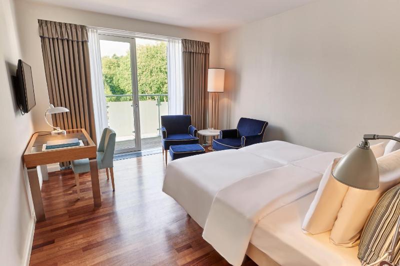 Superior Double or Twin Room including evening Spa access image 4