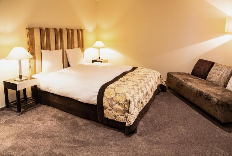 Executive Double Room with Spa Access image 1