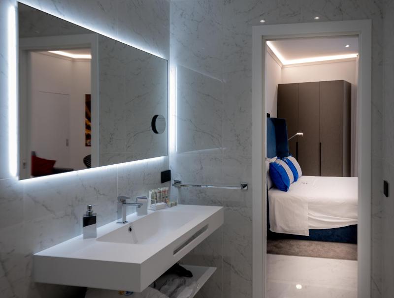 BM SUITES CEFALU - image 25
