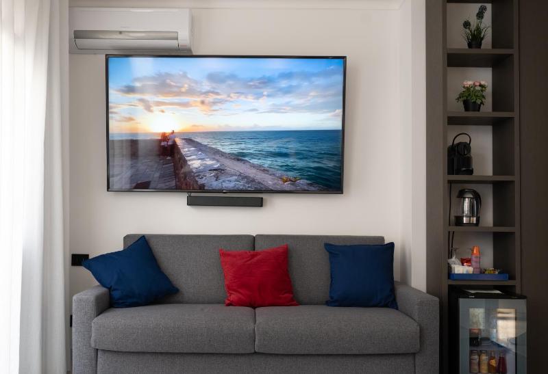BM SUITES CEFALU - image 45