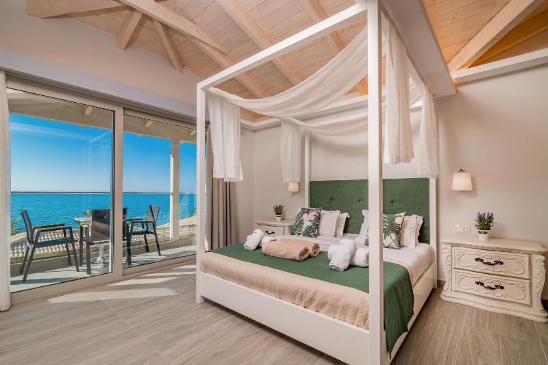 Queen Room with Sea View image 1