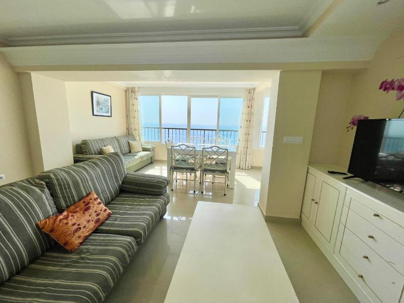 Miramar Seafront Levante R596 - image 16