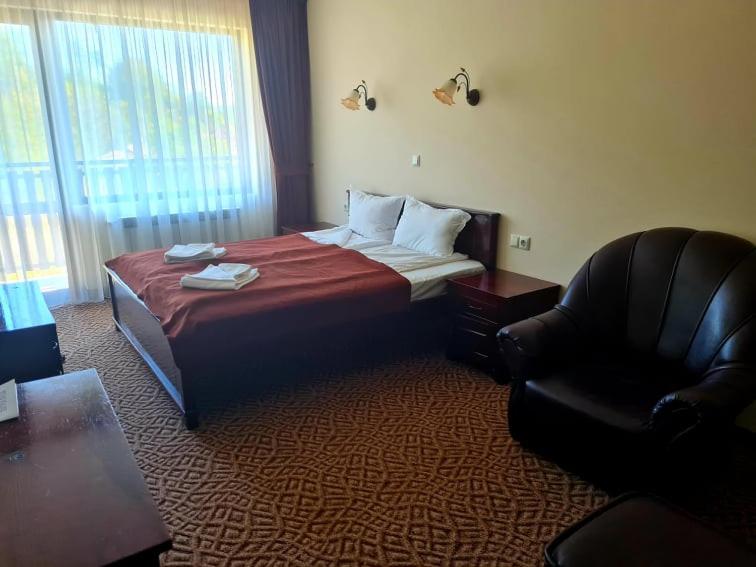 Two-Bedroom Suite with Terrace image 1