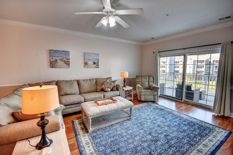 4827 Magnolia Lake Drive #302 condo - image 8