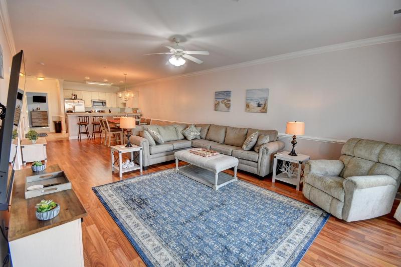 4827 Magnolia Lake Drive #302 condo - image 9