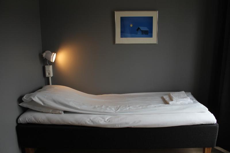 Single Room image 3