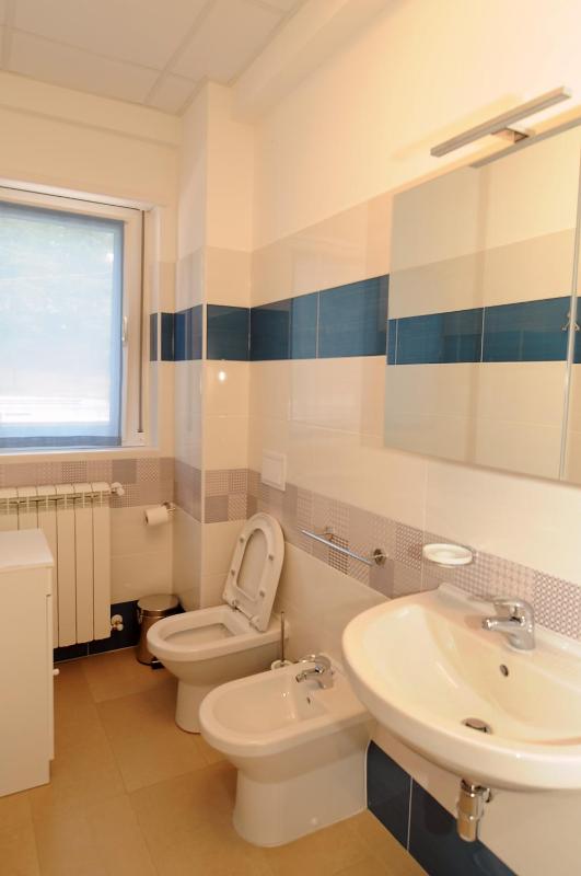 Single Room with Private Bathroom image 1