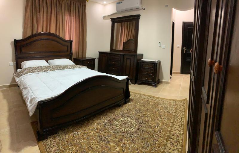 Amro Petra Apartment - image 16