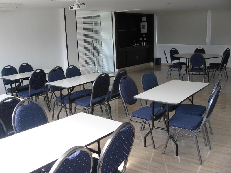 AW Hotel Sport - image 22