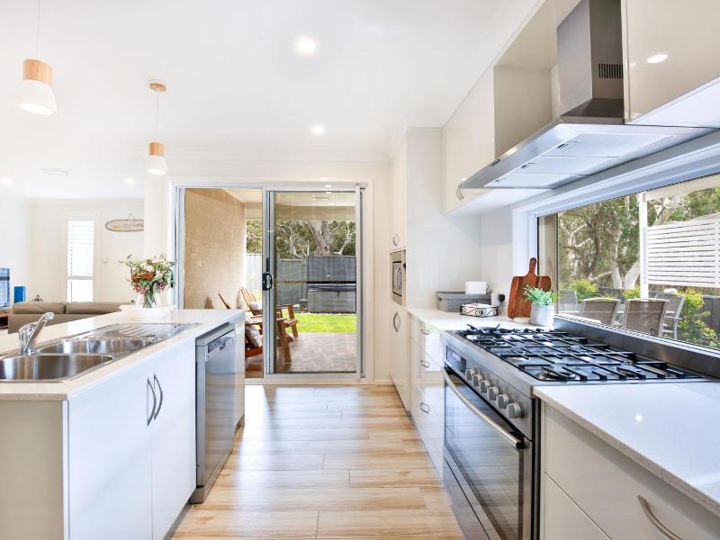 Havenwood - Pet Friendly - Spa & Community Pool - image 20