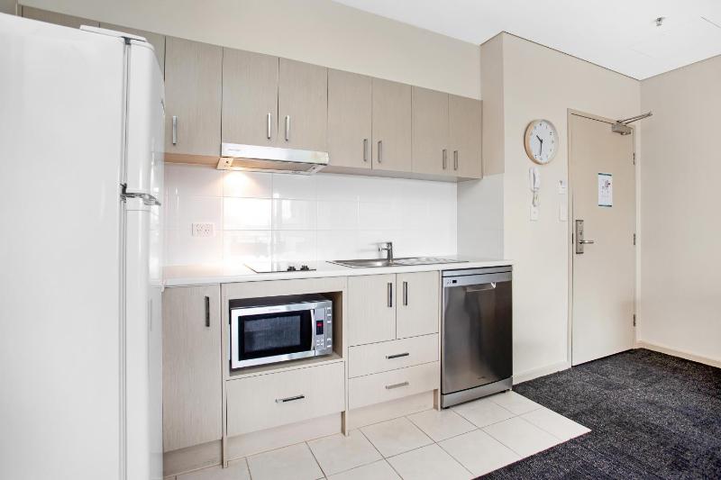 Hume Serviced Apartments - image 13