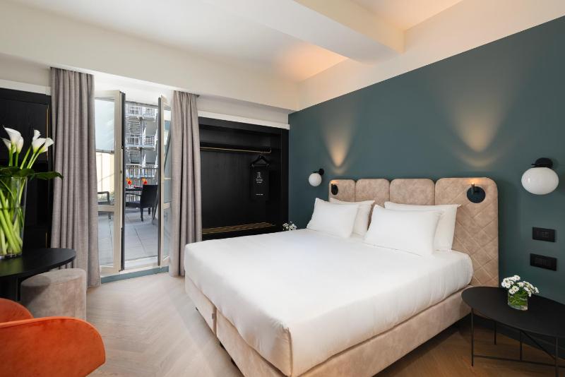 Executive Double Room image 2