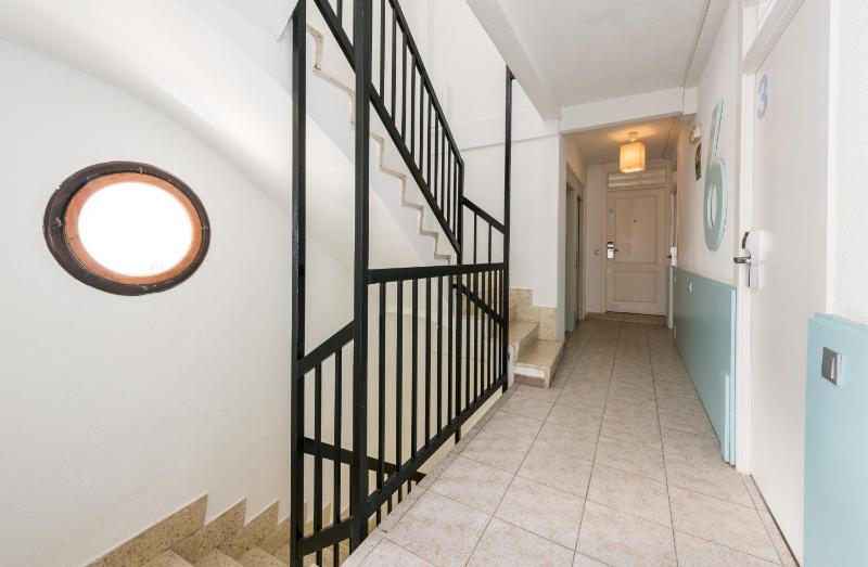 Superior Penthouse One-Bedroom Apartment with Sea views image 3