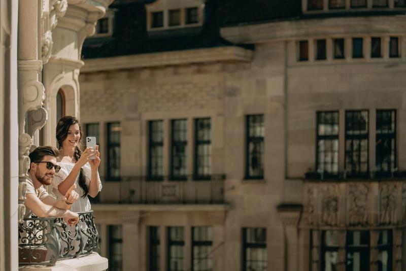 Marketplace Junior Suite image 2