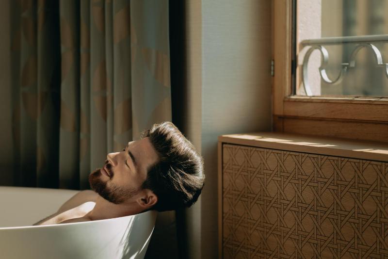 Marketplace Junior Suite image 3