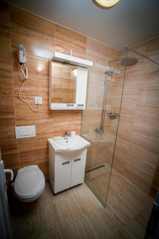 Standard Double Room image 4