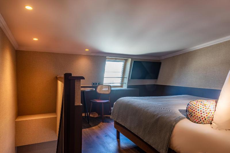 Junior Suite with Terrace image 1